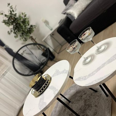 Apartman Gold Maris Leilighet Karlovac Eksteriør bilde
