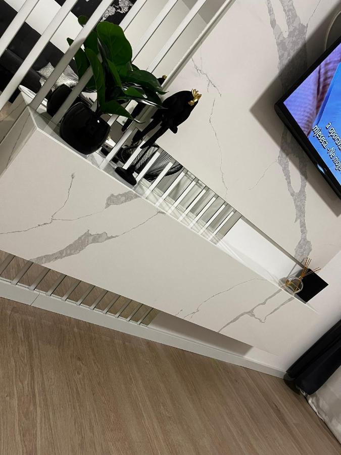 Apartman Gold Maris Leilighet Karlovac Eksteriør bilde