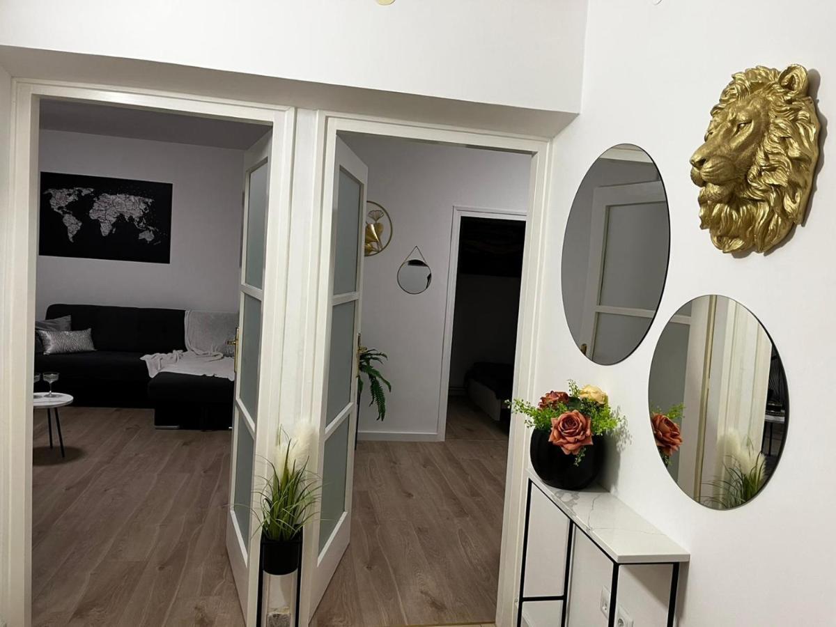 Apartman Gold Maris Leilighet Karlovac Eksteriør bilde